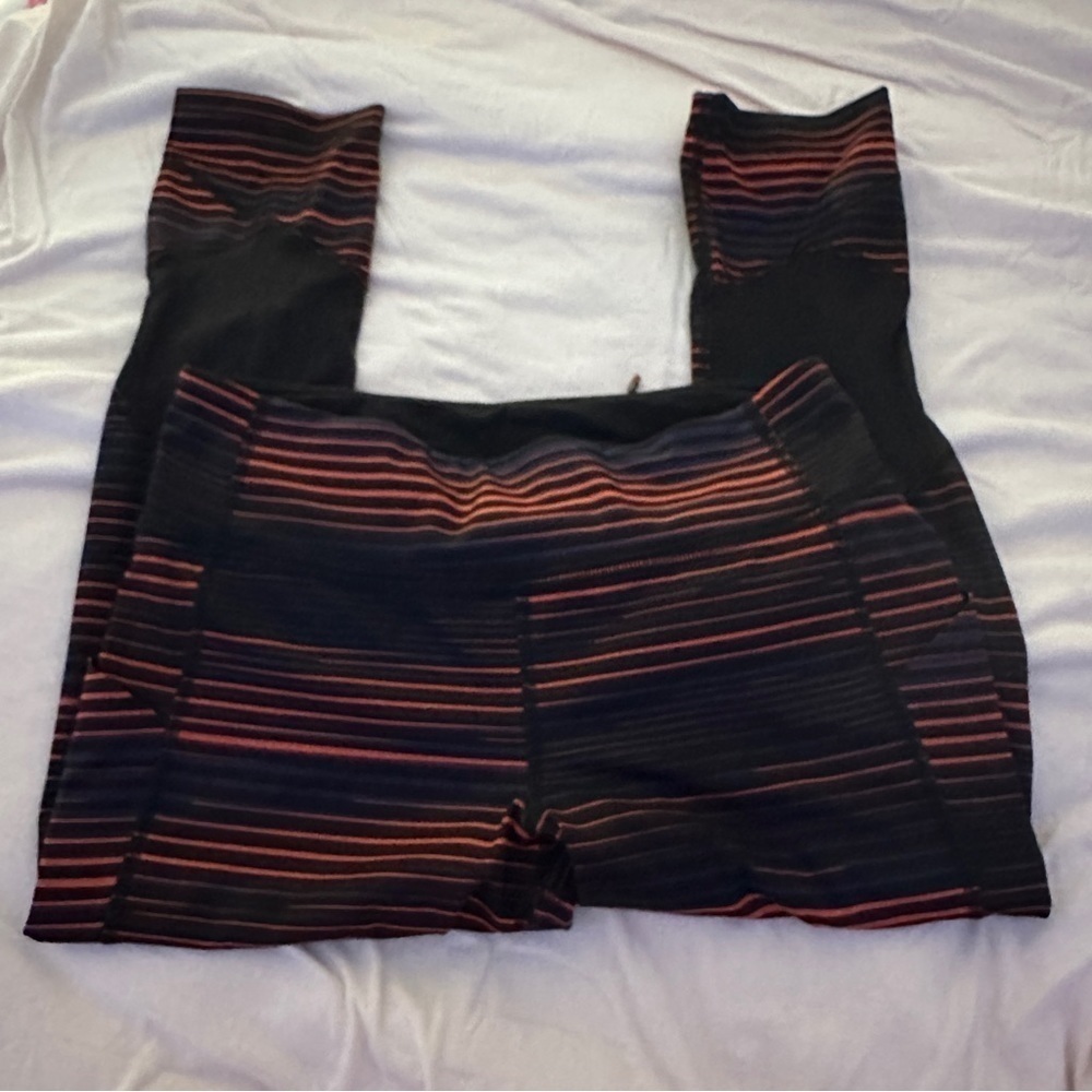 Lululemon Pace Rival Crop Twisted Dune Alarming Black size 6 - Picture 6 of 8